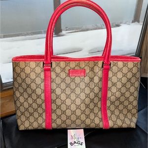 Gucci: Abbey Joy Supreme Tote Bag (Hot Pink)